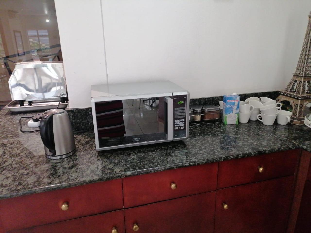 Airport Inn And Suites Edenvale Luaran gambar